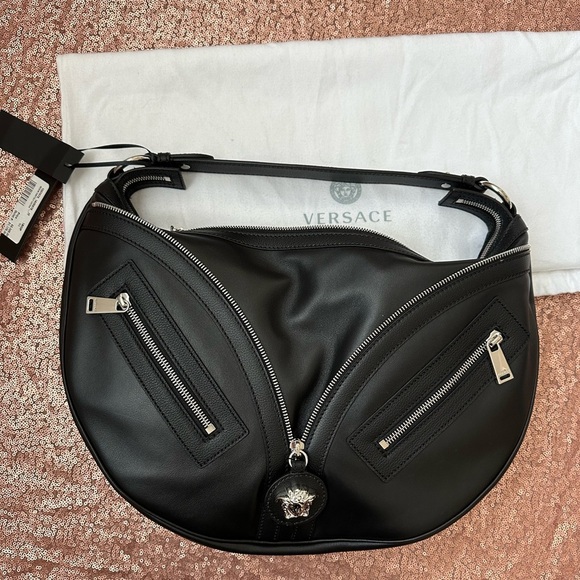 NWT Versace Logo Authentic Repeat Maxi Leather Shoulder Bag Black - Picture 3 of 14